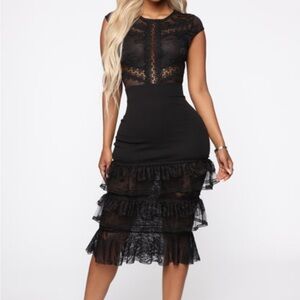🔥 NWT Rare SOLD OUT Fashion Nova Black Lace Midi Dress XS – Holiday Glam!